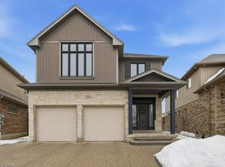 944 Pioneer Grove Ct, Kitchener, ON N2P0B2