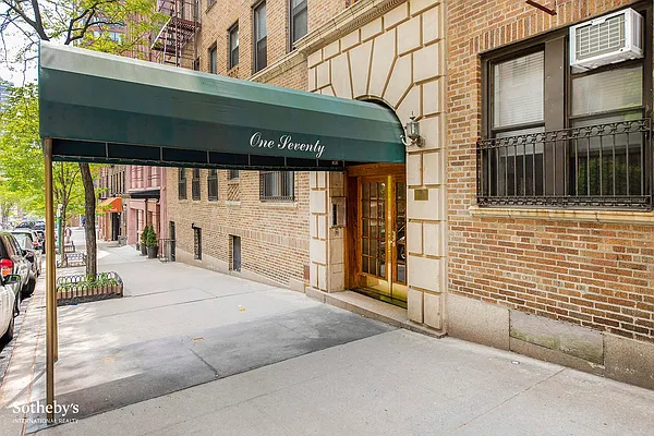 Sold by Sotheby's International Realty | media 8