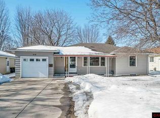 518 N Washington Ave, Saint Peter, MN 56082