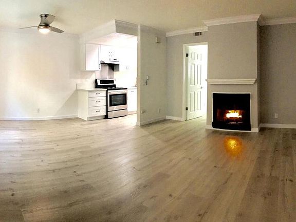 2nd image of 1409 Superior Ave APT 06