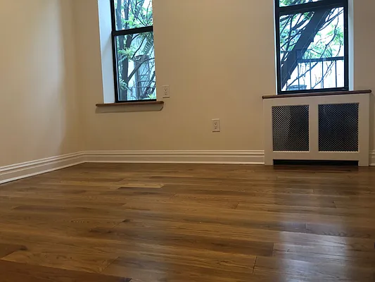 Rented by One New York Realty Inc | media 4