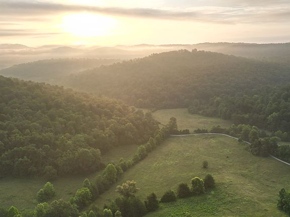 5th image of 597 Lost Hollow Rd