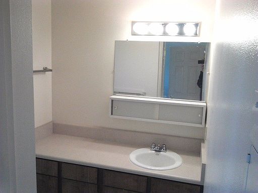 3rd image of 70 Garfield St APT 7