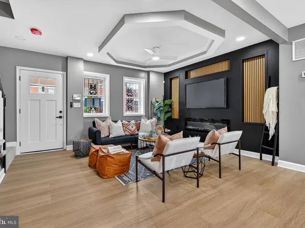 2657 Park Heights Ter, Baltimore, MD 21215