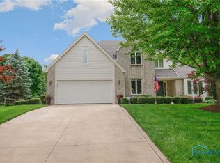 5745 Eagle Trace Dr, Sylvania, OH 43560