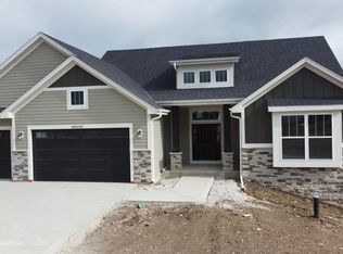 N48W27334 Golden Pheasant Way, Pewaukee, WI 53072