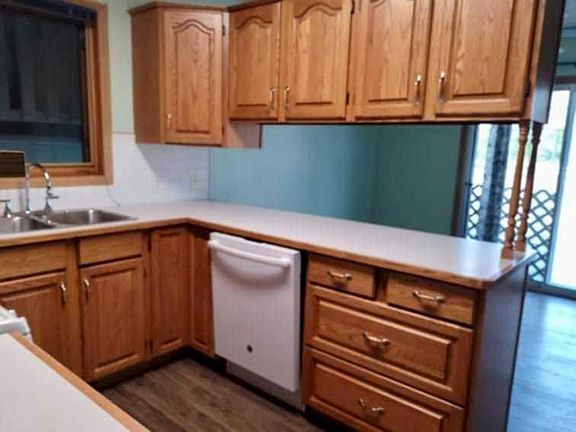 4th image of 702 S 10th Ave