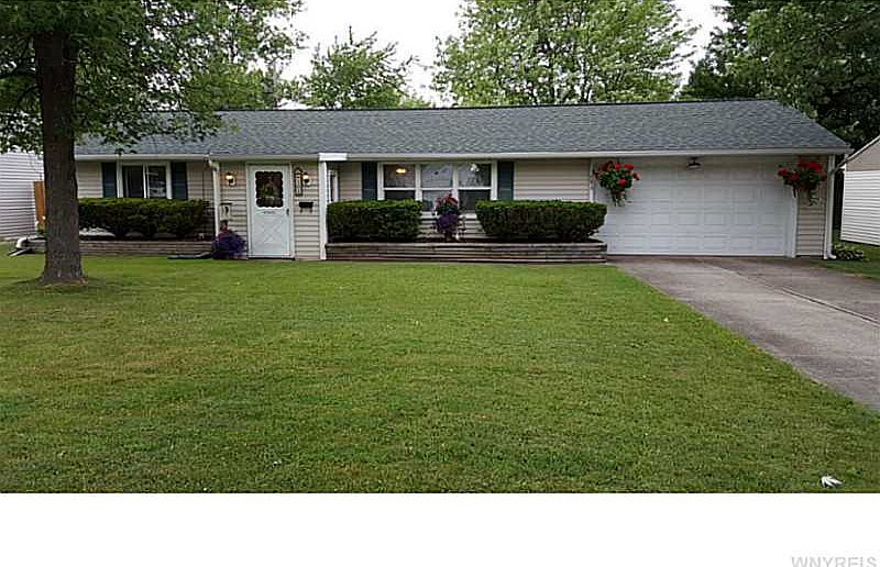 1st image of 108 Campus Dr W