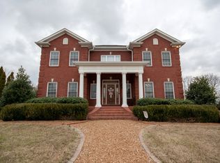 1044 Hoof & Paw Trl, Springfield, TN 37172