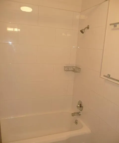 1999 Green St #2 — Photo 10