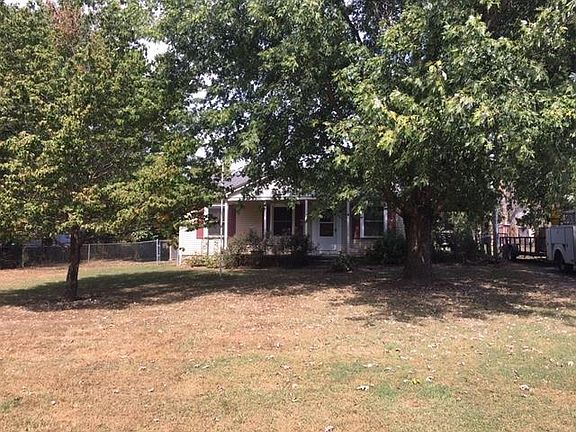 5th image of 109 Berne Dr