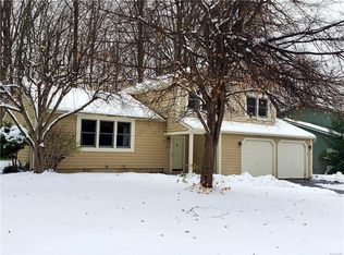 3438 Stanford Dr, Baldwinsville, NY 13027
