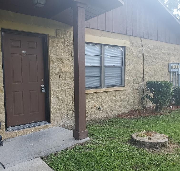 1st image of 4203 NE 2nd Way APT 302