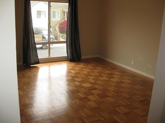 3rd image of 1931 34th Ave