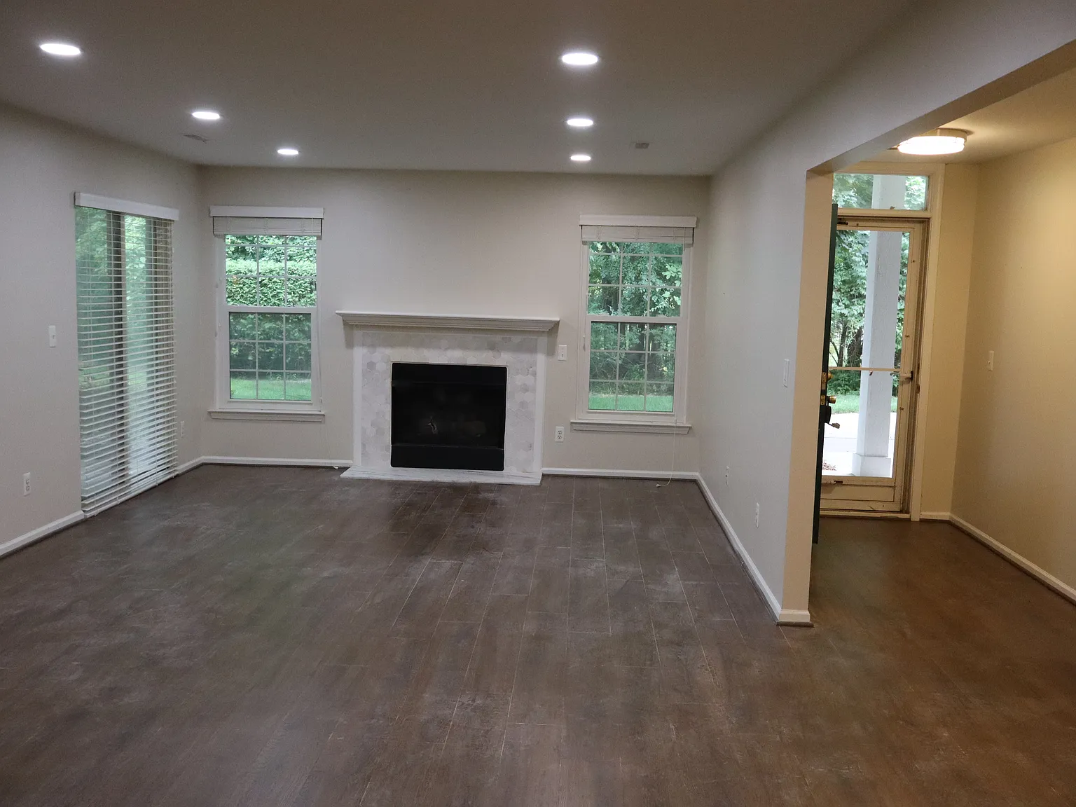 2 bed, 1248 sqft, $2,050 — Photo 4