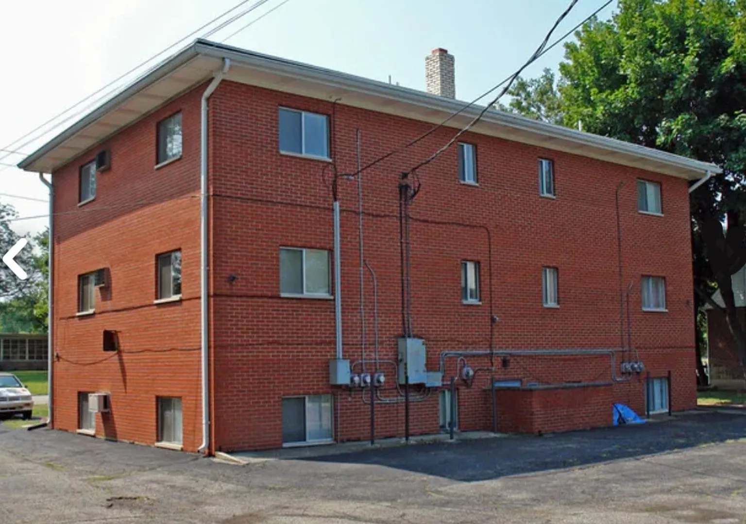 607 Dorothy — Photo 1