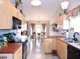209 Colonial Xing, Wentzville, MO 63385
