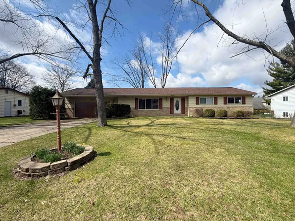 11489 Colonial Woods Dr, Clio, MI 48420