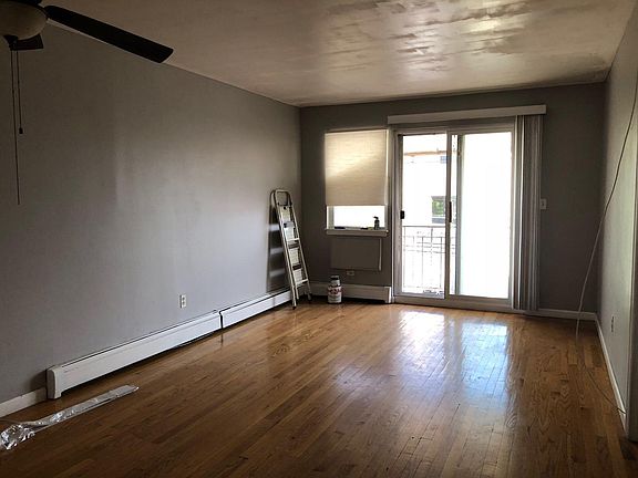 5th image of 110-43 15th Ave