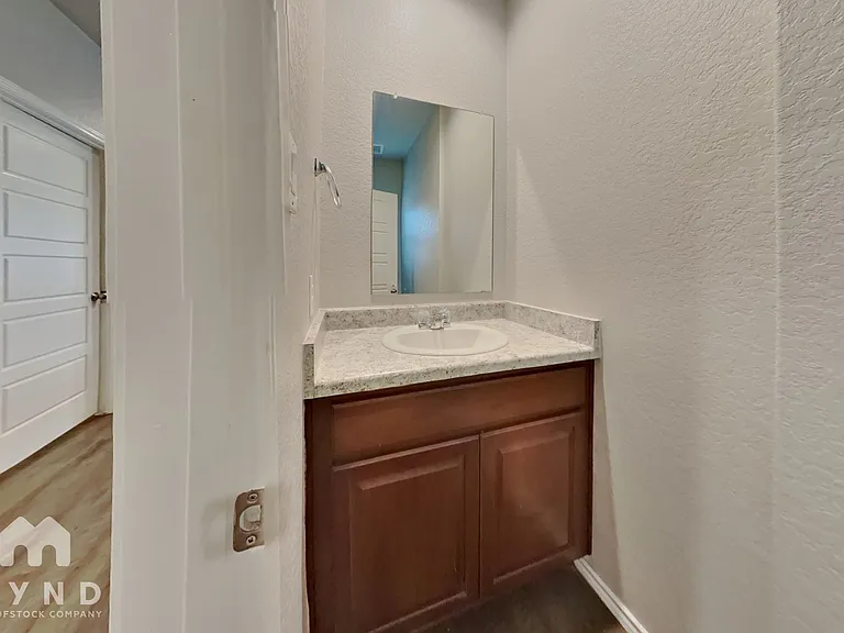 246 Savage St — Photo 12