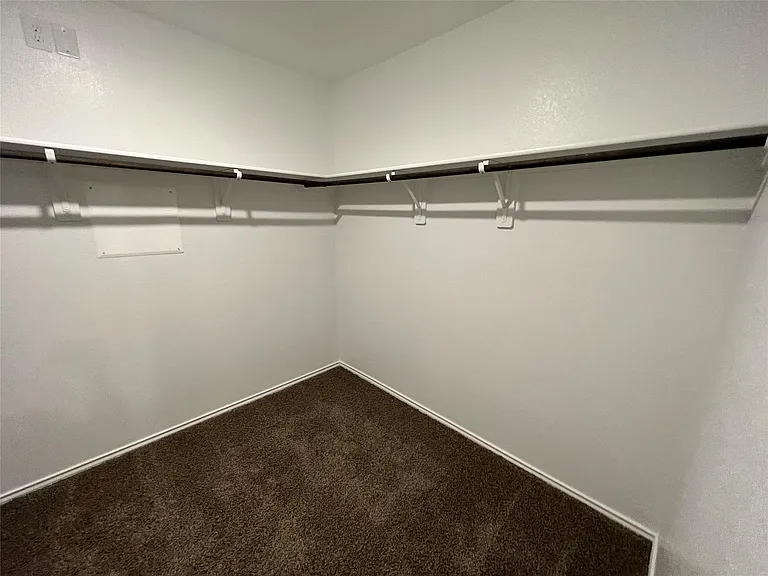 332 Pecos Dr — Photo 11