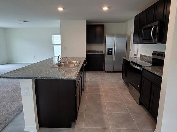 5th image of 36484 Silver Maize Dr