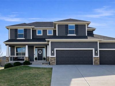 25101 W 83rd Ter, Lenexa, KS, 66227
