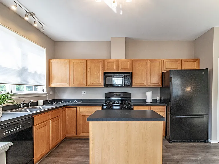 200 Rosehall Dr #220 — Photo 8