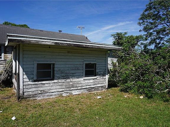 4th image of 430 Gordon Ave N