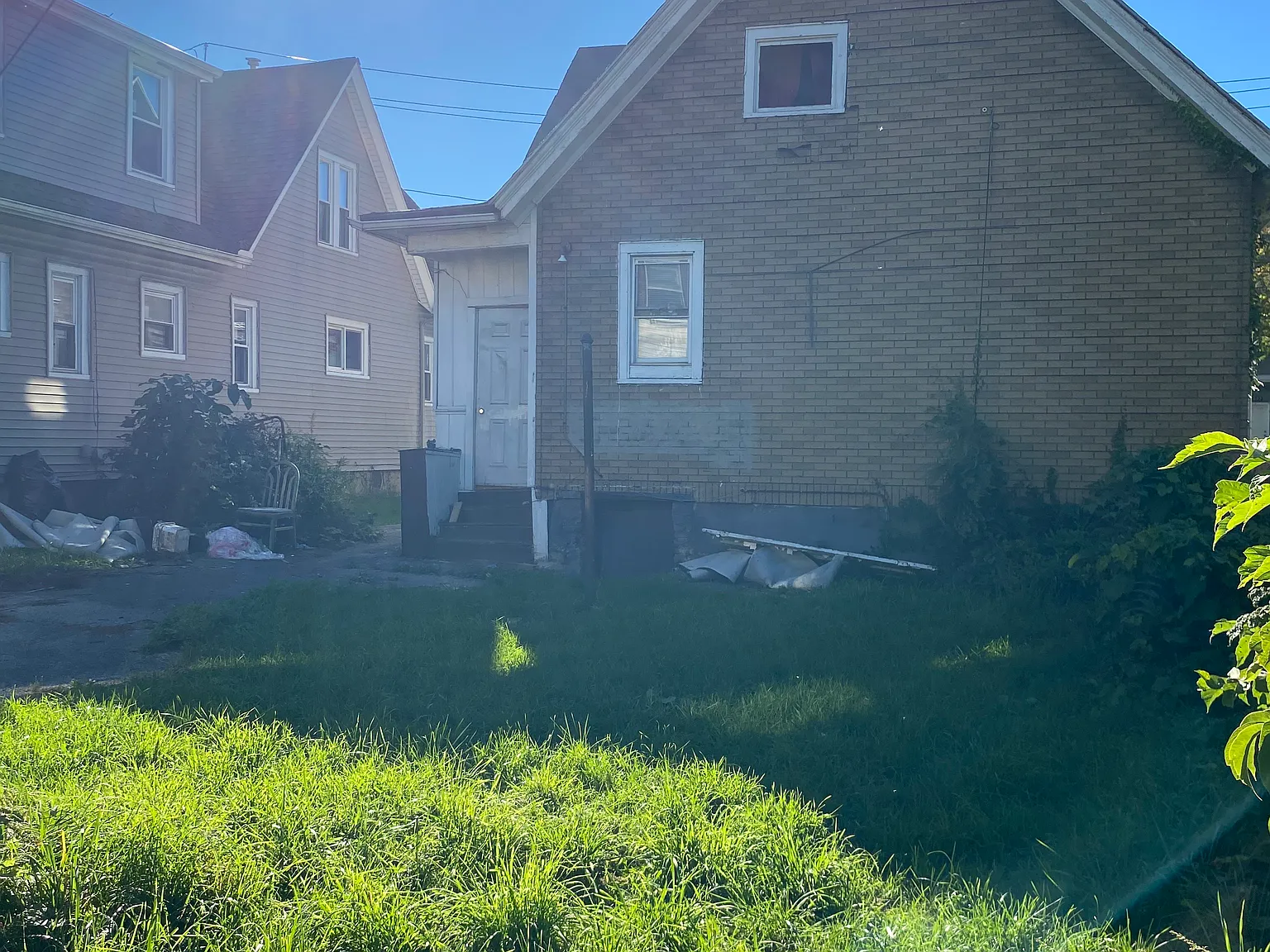 4 bed, 1570 sqft, $1,500 — Photo 2