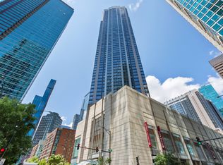 512 N McClurg Ct APT 911, Chicago, IL