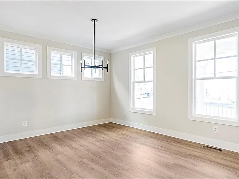 152 Palm St — Photo 7