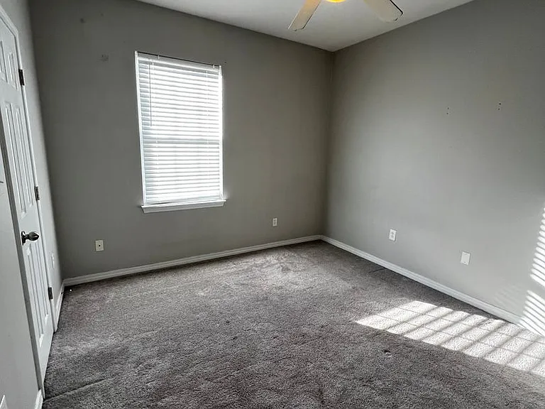 764 Shady St — Photo 19