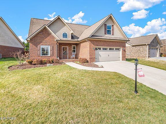 2nd image of 3323 Parrish Hill Ln