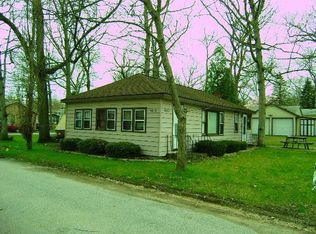 11012 E Ostego Ln, Walkerton, IN 46574