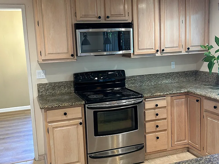 629 Commons Dr — Photo 7