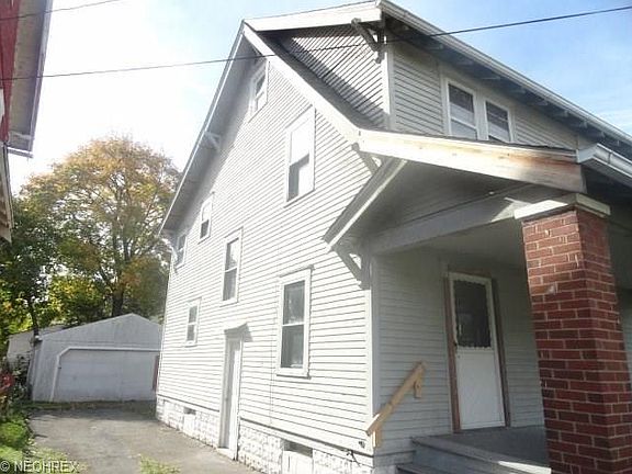 3rd image of 621 W Delason Ave