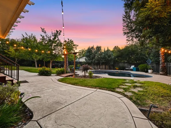 6609 Central Park Ct, Orangevale, CA 95662