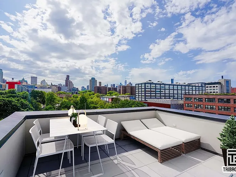 802 Lafayette Ave #PENTHOUSE — Photo 1