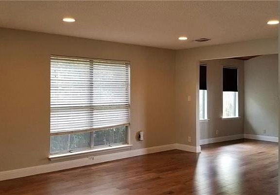 5th image of 8532 Woodstone Dr