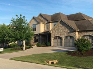 1311 Woodberry Dr, Mahomet, IL 61853