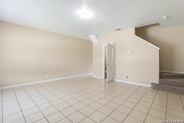 6342 Queens Castle Dr — Photo 4