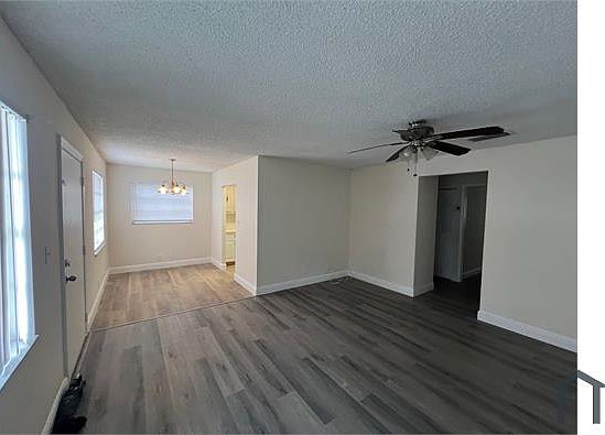 5th image of 408 NW 30th Ct APT 201