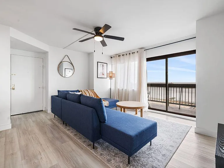 Atlantic Apartments — Photo 3
