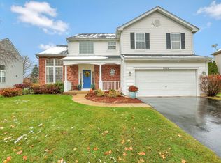 7009 Nathan Ln, Carpentersville, IL