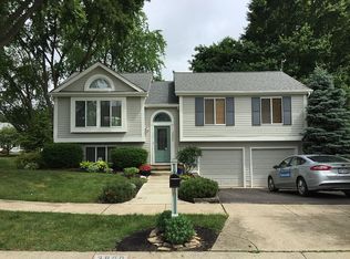 3800 Spur Ln, Columbus, OH 43221