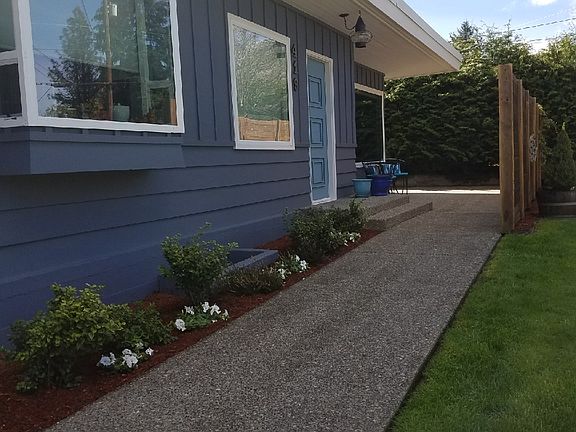 Private covered front patio