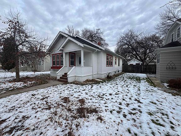 3rd image of 9 Shirley Ct