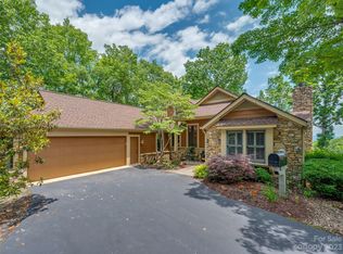 20 Spring Ridge Ln, Hendersonville, NC 28739