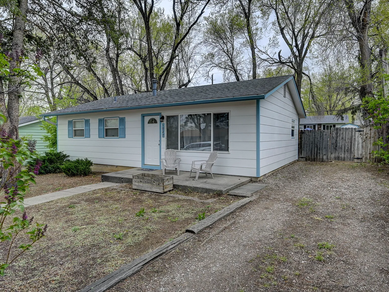 3 bed, 894 sqft, $1,795 — Photo 4